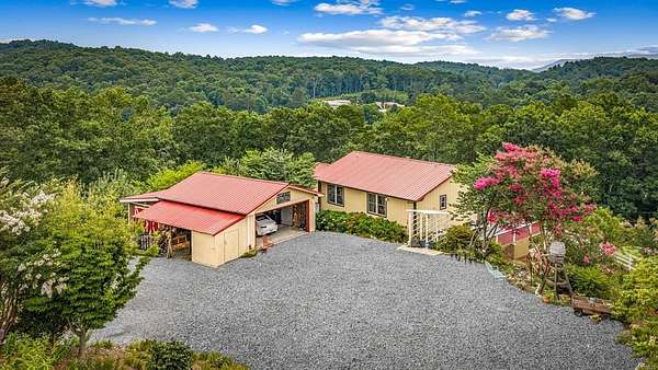 1.55 Acres of Land with Home for Sale in Blue Ridge, Georgia