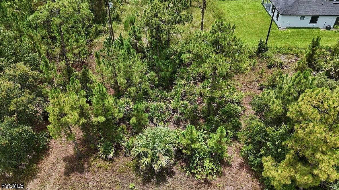 0.25 Acres of Residential Land for Sale in Lehigh Acres, Florida