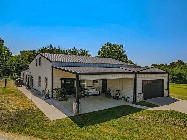 19.5 Acres of Land with Home for Sale in Lone Oak, Texas