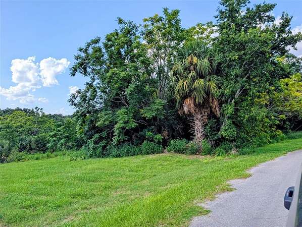 3.2 Acres of Residential Land for Sale in Lady Lake, Florida