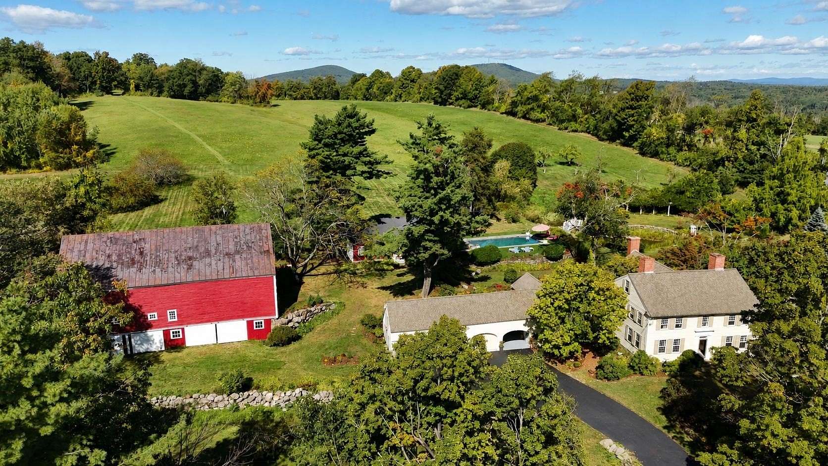 6.44 Acres of Land with Home for Sale in Amherst, New Hampshire