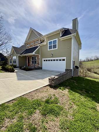 1.63 Acres of Land with Home for Sale in Westmoreland, Tennessee