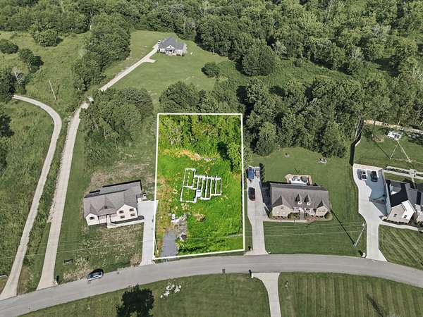 0.7 Acres of Residential Land for Sale in Hartsville, Tennessee