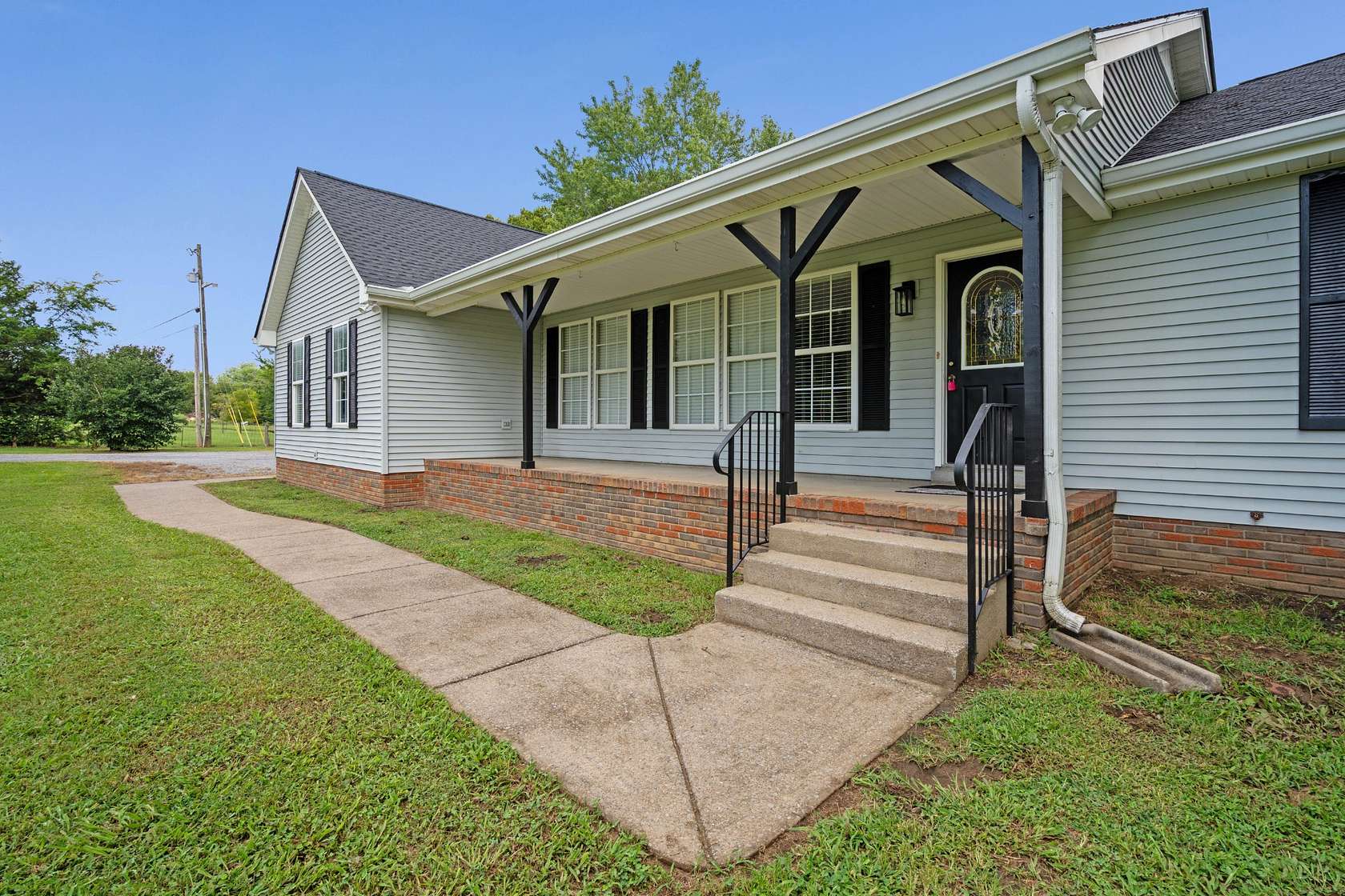 5 Acres of Land with Home for Sale in Lebanon, Tennessee