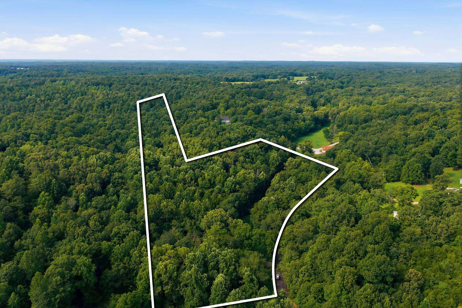 10.5 Acres of Recreational & Residential Land for Sale in Dickson, Tennessee