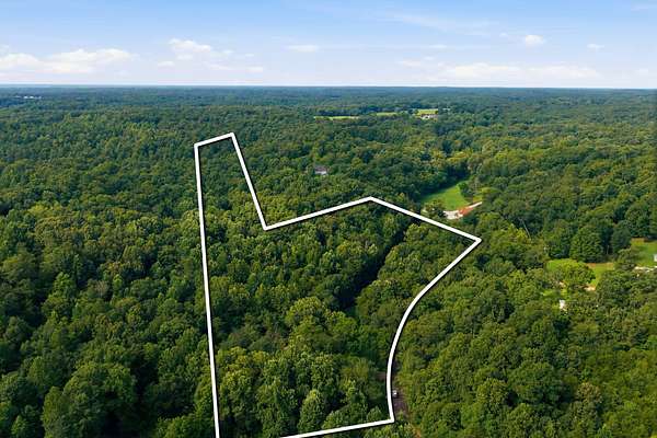 10.5 Acres of Recreational & Residential Land for Sale in Dickson, Tennessee