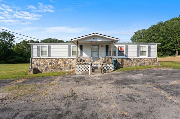 2 Acres of Land with Home for Auction in Crossville, Tennessee
