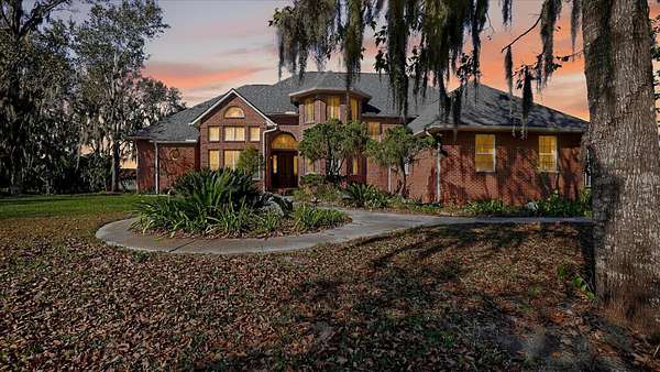 5.14 Acres of Land with Home for Sale in East Palatka, Florida