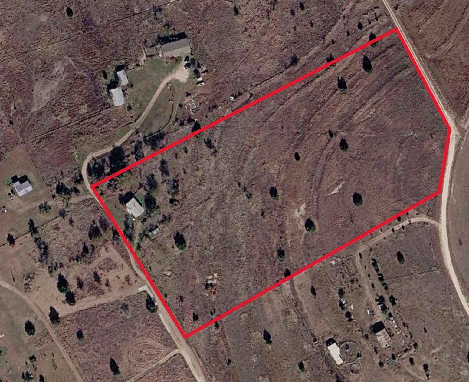 11.5 Acres of Land with Home for Sale in Itasca, Texas