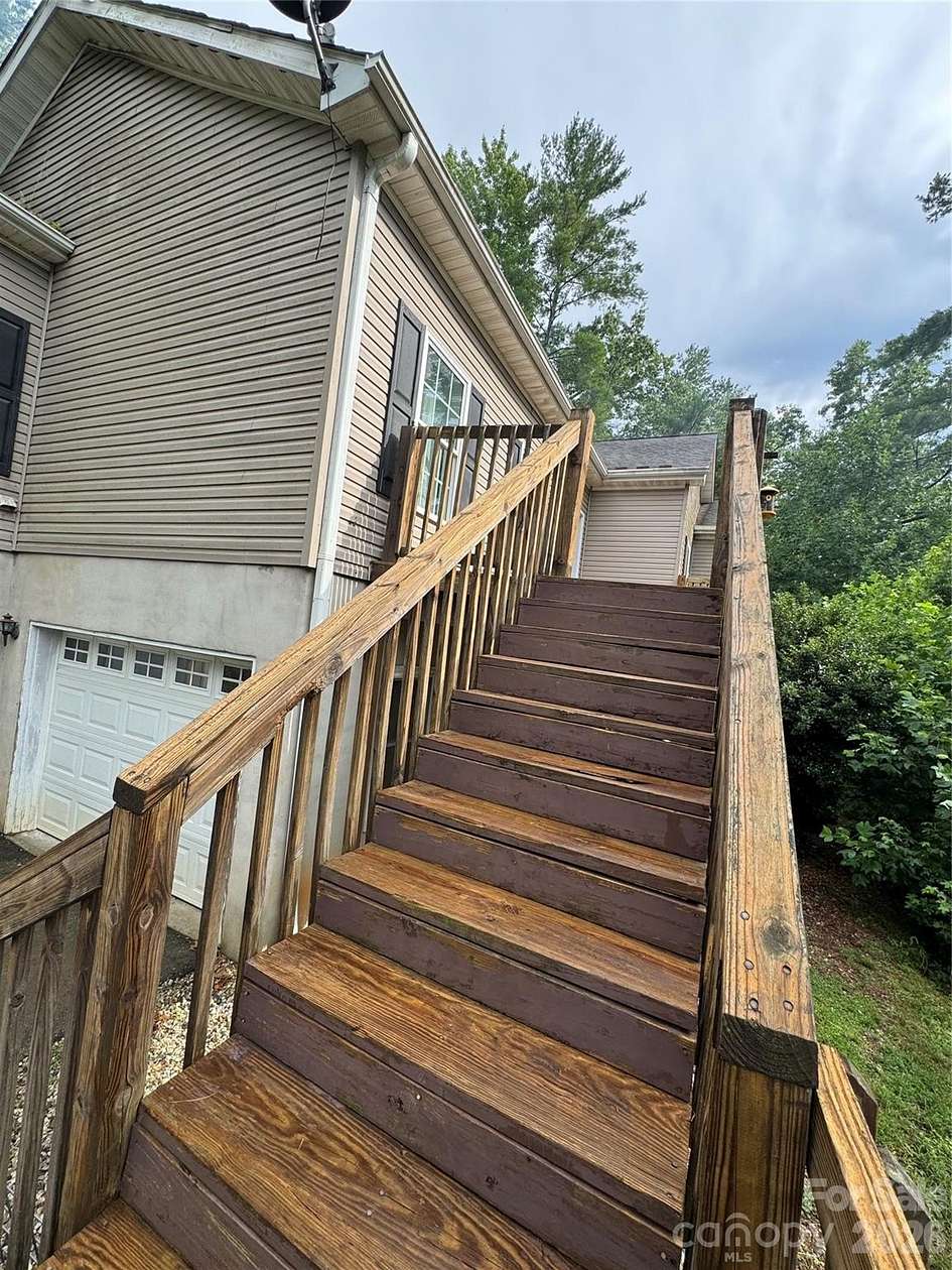 8 Acres of Land with Home for Sale in Marion, North Carolina