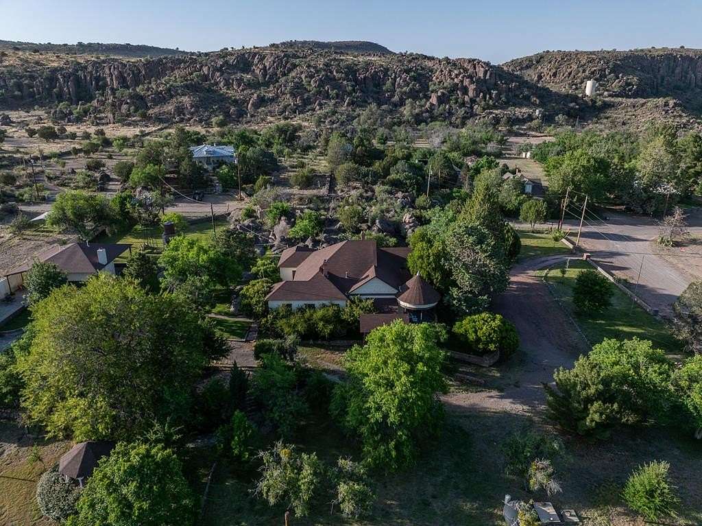 1.9 Acres of Land with Home for Sale in Fort Davis, Texas