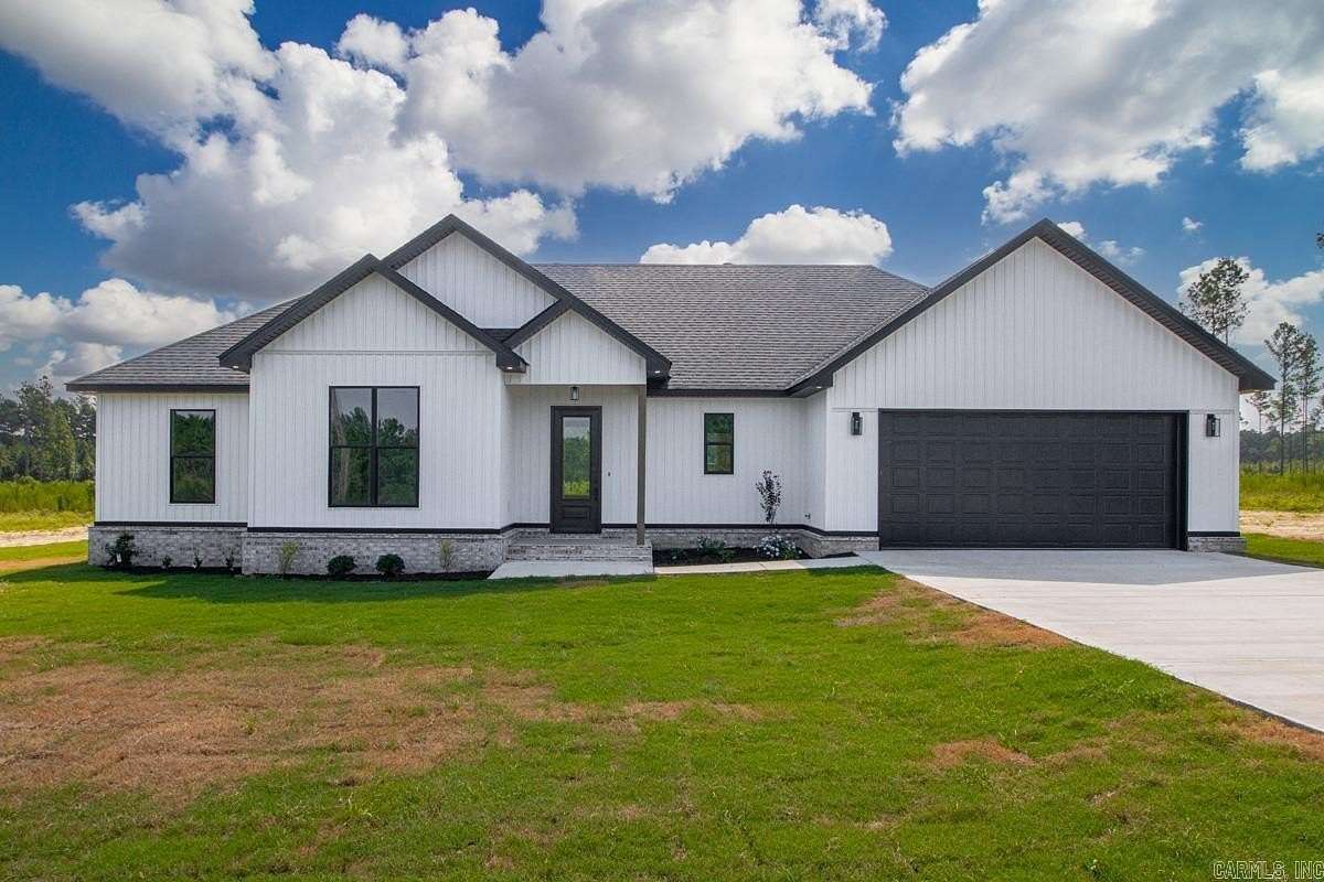 3 Acres of Land with Home for Sale in Sheridan, Arkansas