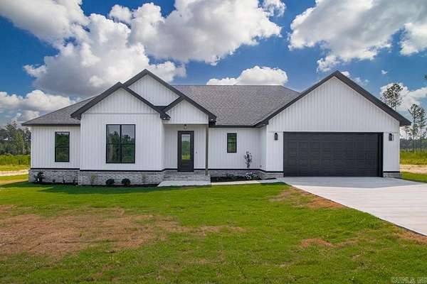 3 Acres of Land with Home for Sale in Sheridan, Arkansas