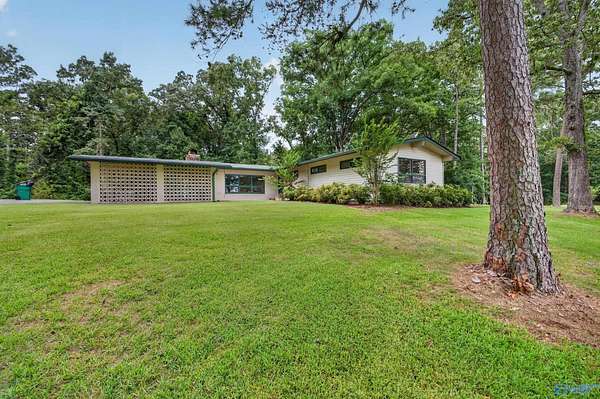 29 Acres of Recreational Land with Home for Sale in Piedmont, Alabama