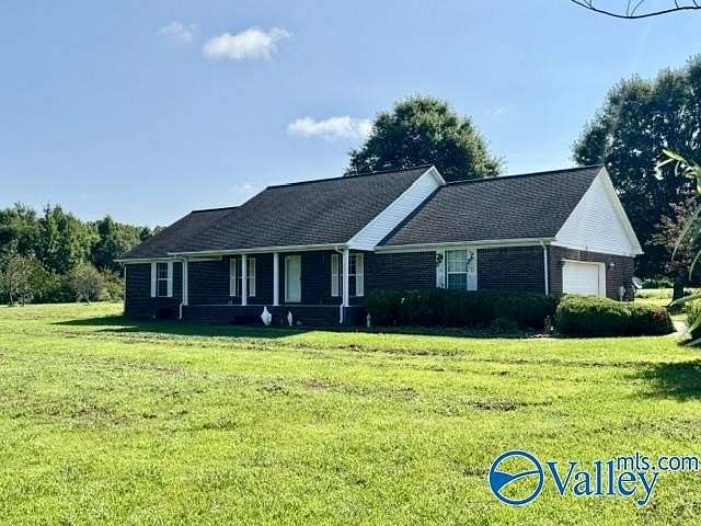 9.28 Acres of Land with Home for Sale in Ardmore, Alabama
