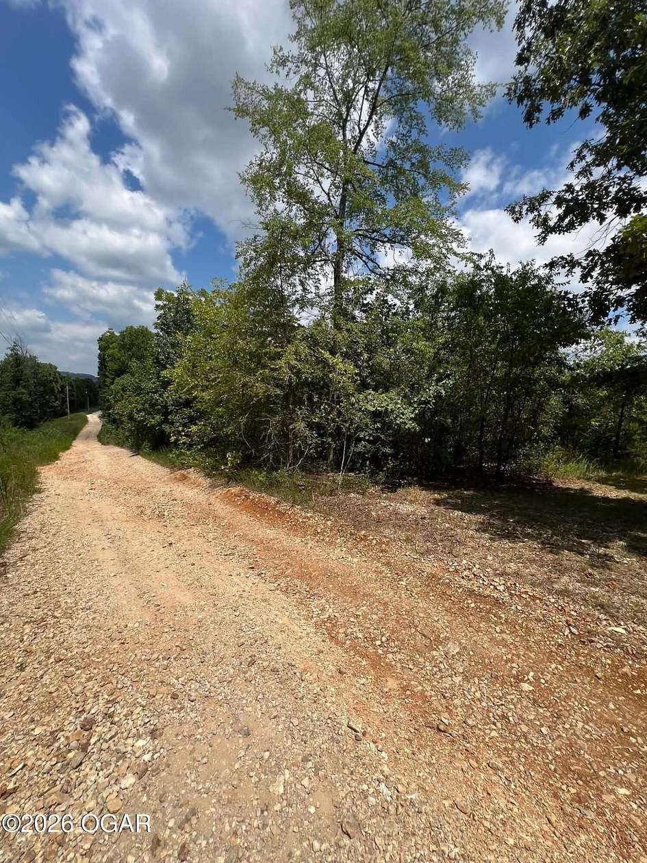 1 Acre of Residential Land for Sale in Eagle Rock, Missouri