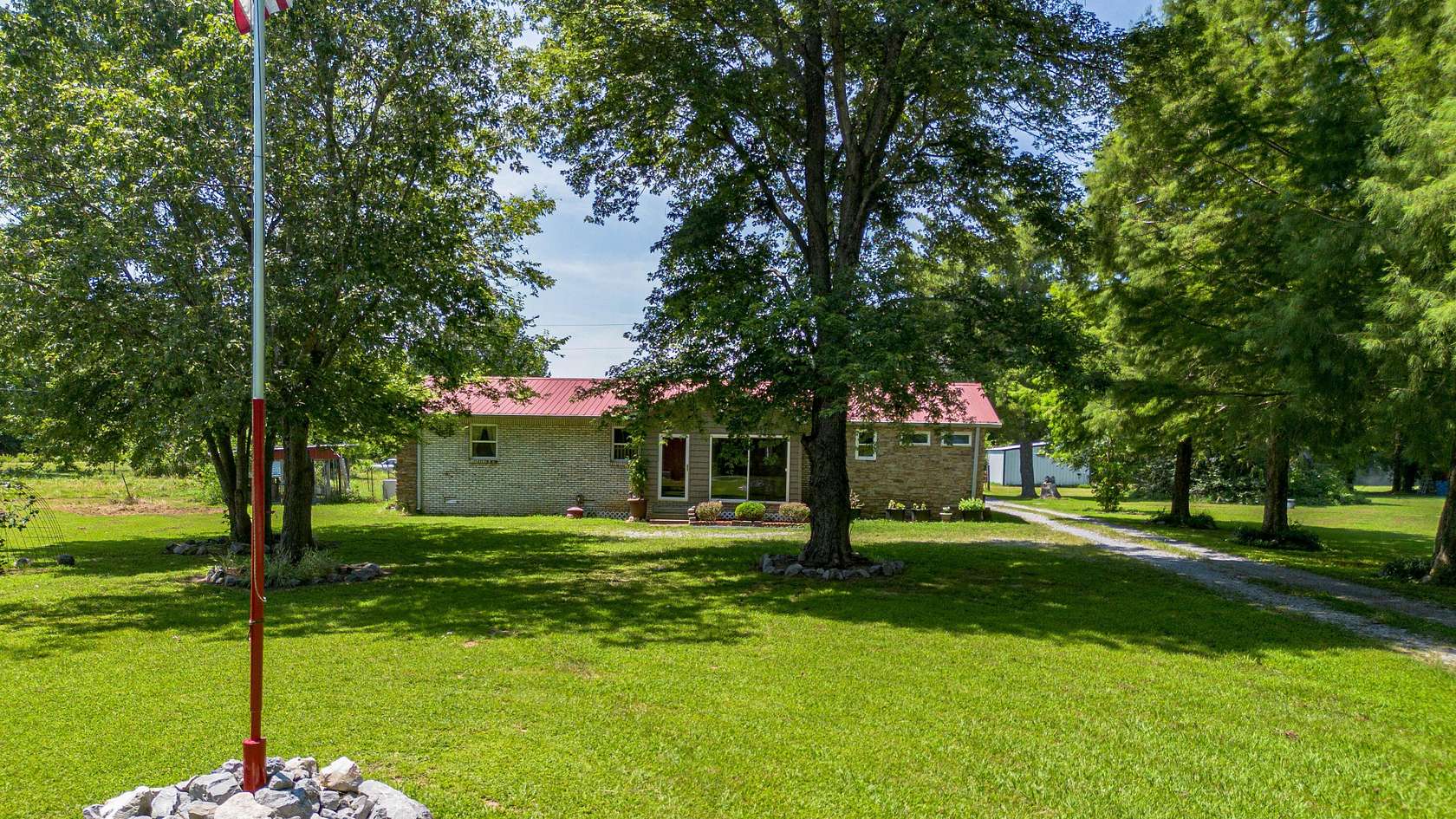 14.7 Acres of Land with Home for Sale in Symsonia, Kentucky