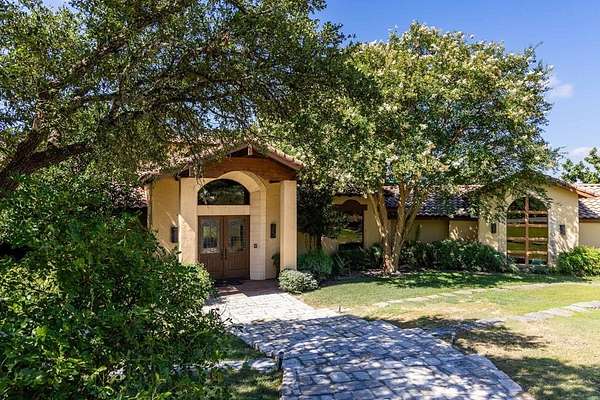 100 Acres of Land with Home for Sale in Kerrville, Texas