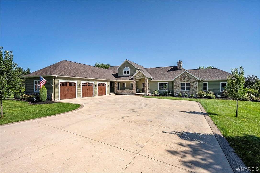 27.8 Acres of Land with Home for Sale in Lockport, New York