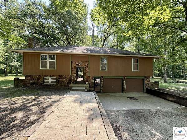 26 Acres of Recreational Land with Home for Sale in Calhoun, Missouri