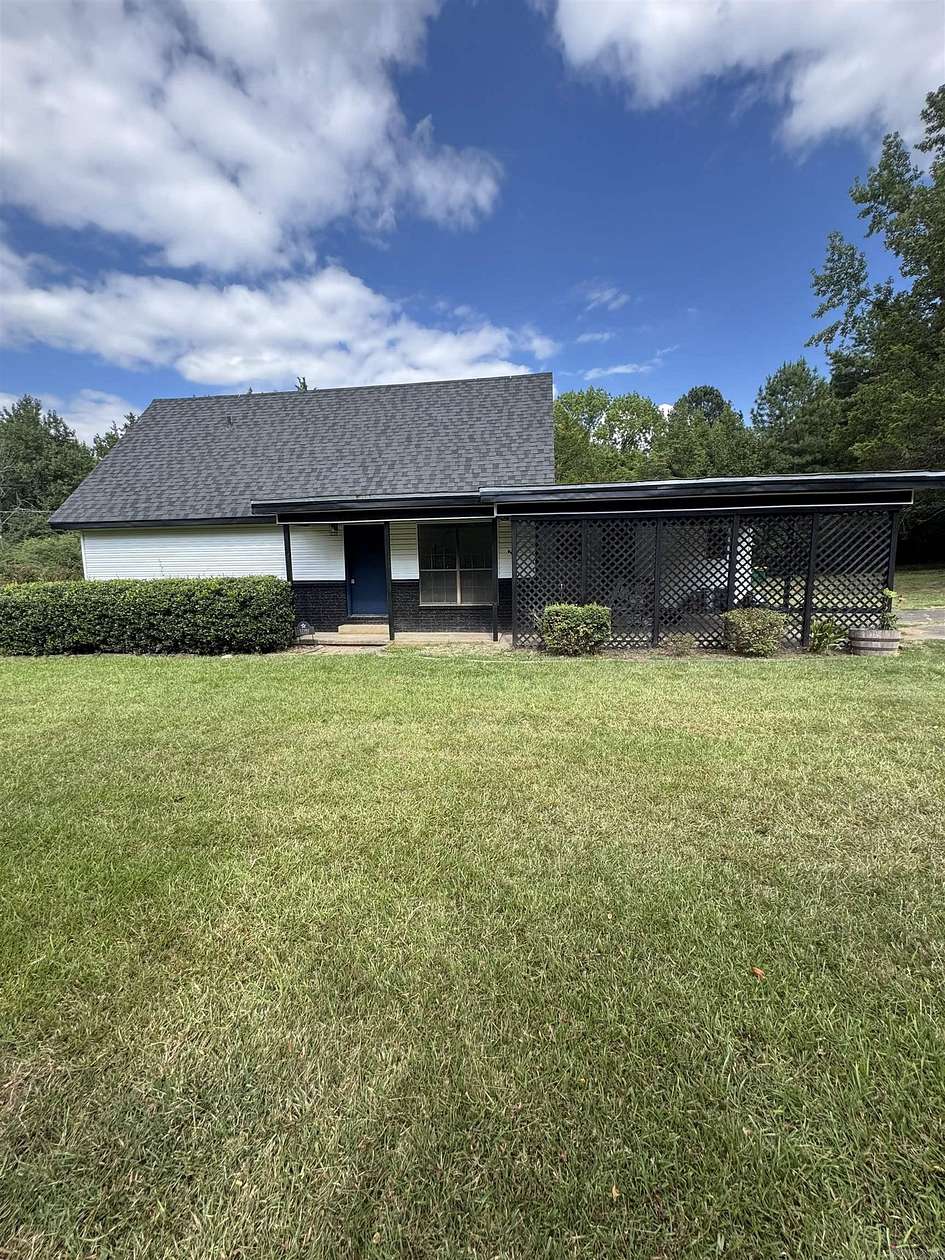 3.28 Acres of Land with Home for Sale in Cabot, Arkansas