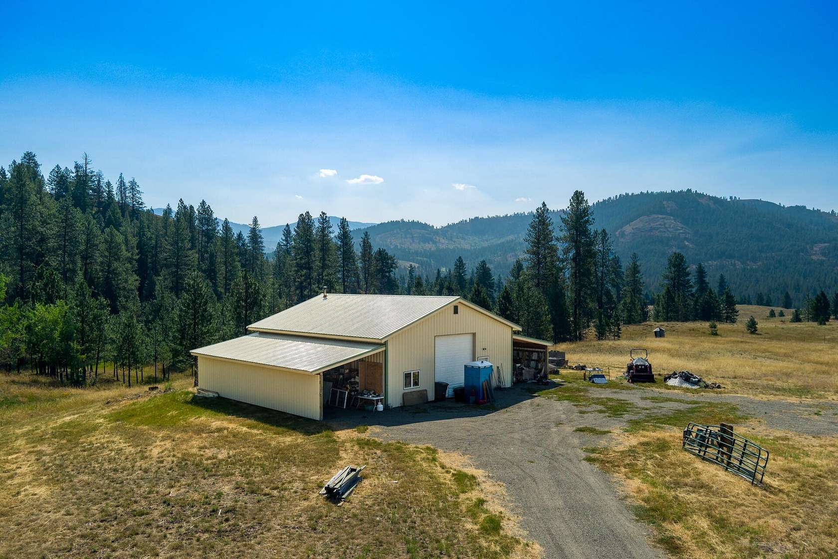 40 Acres of Land with Home for Sale in Malo, Washington