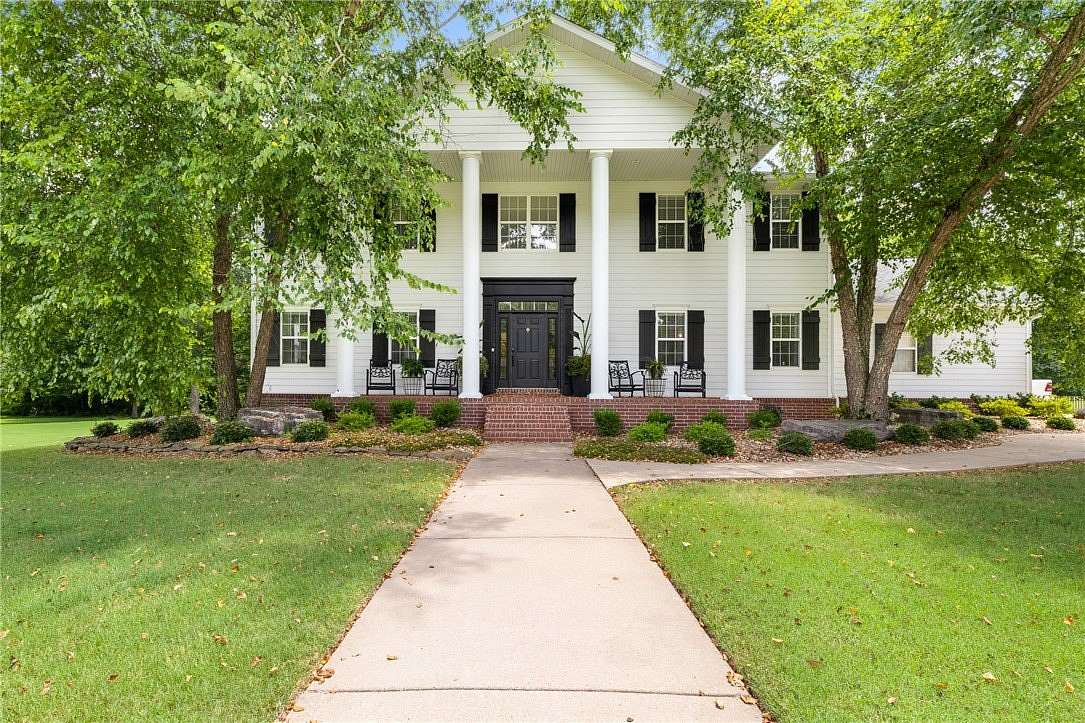 2.82 Acres of Land with Home for Sale in Harrison, Arkansas