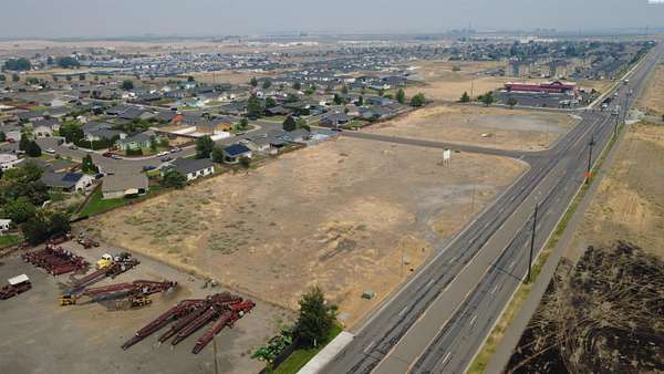 0.88 Acres of Commercial Land for Sale in Pasco, Washington