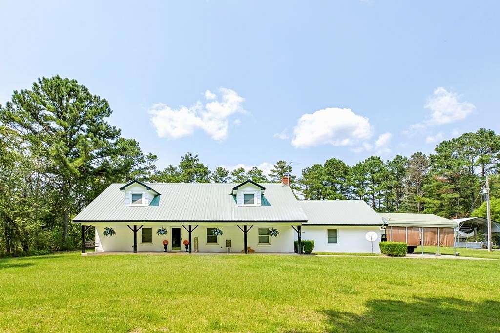 4.24 Acres of Land with Home for Sale in Andersonville, Georgia