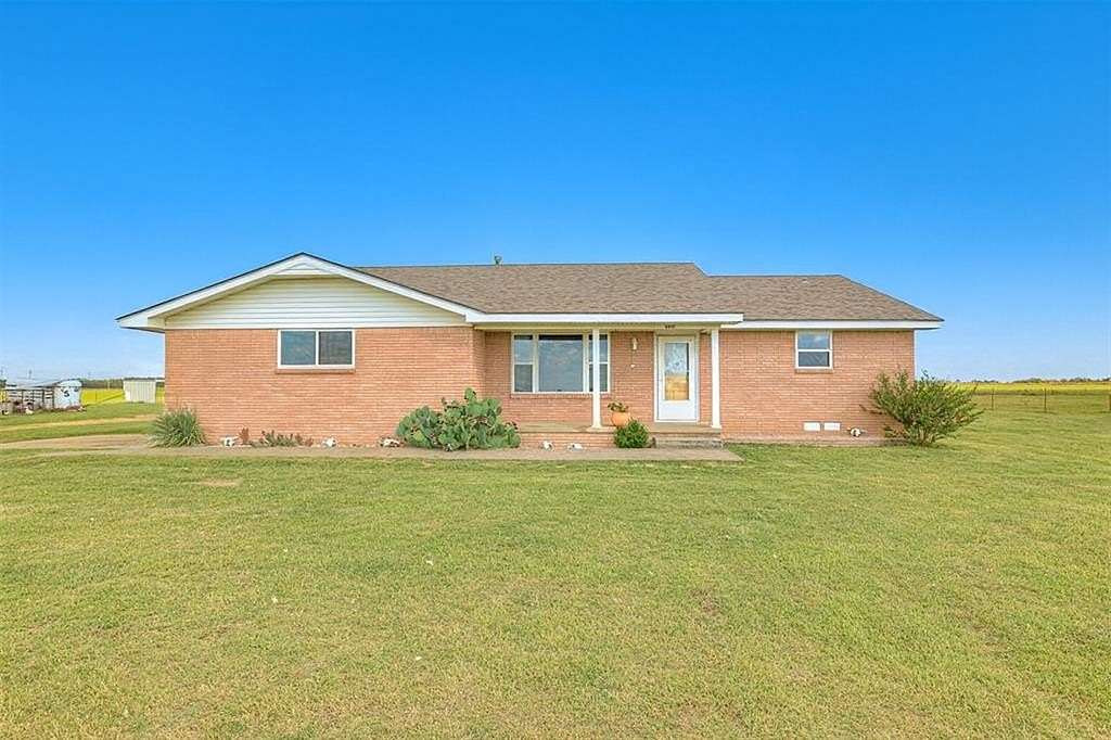 4.84 Acres of Land with Home for Sale in Calumet, Oklahoma