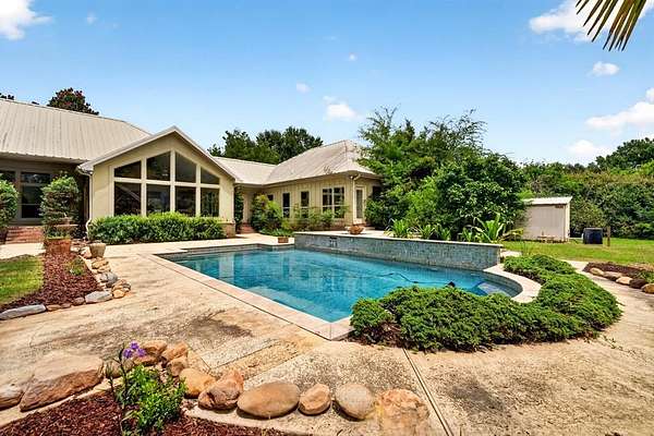2.5 Acres of Land with Home for Sale in Picayune, Mississippi