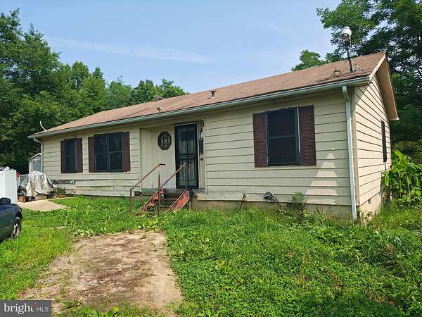 13.7 Acres of Land with Home for Sale in Brandywine, Maryland