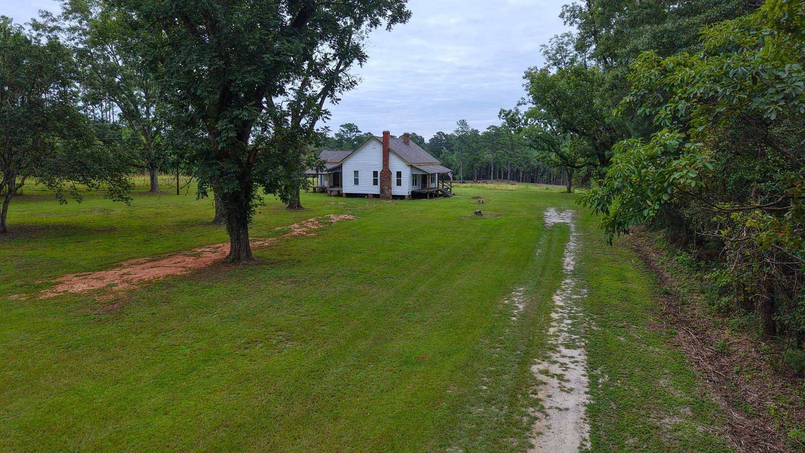 17 Acres of Recreational Land with Home for Sale in Georgiana, Alabama