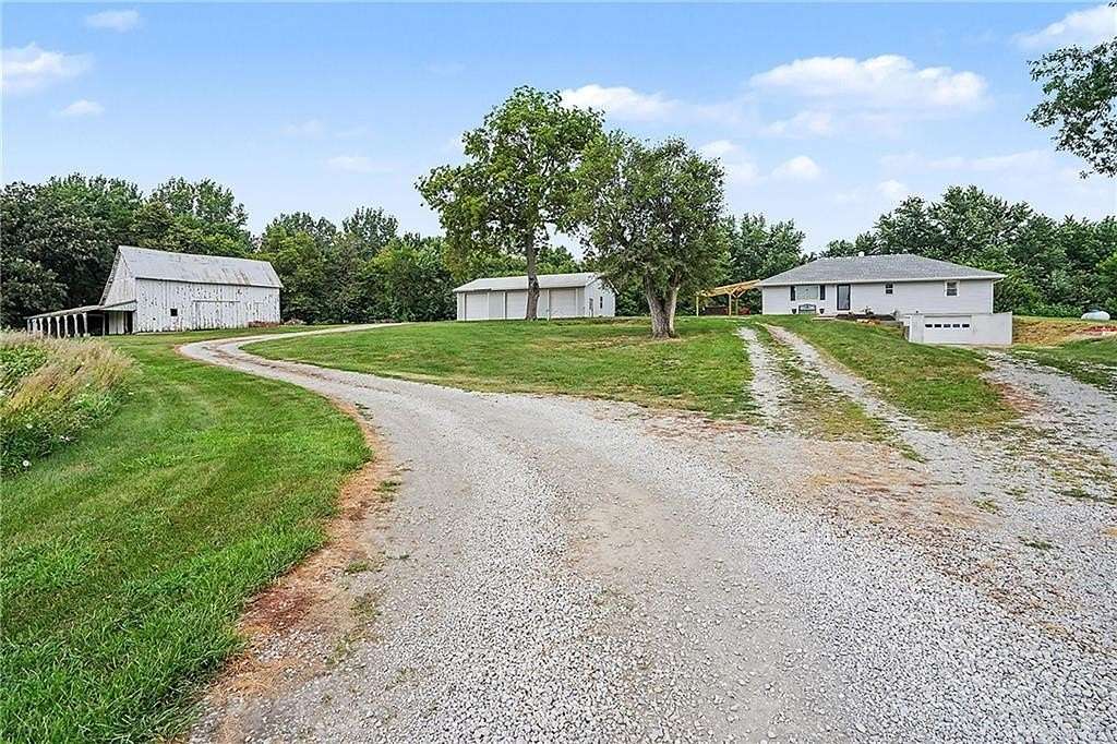 9.4 Acres of Land with Home for Sale in Easton, Missouri