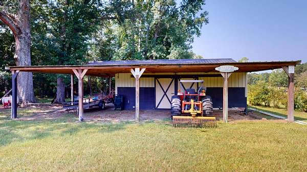 43.6 Acres of Land with Home for Sale in Sumter, South Carolina