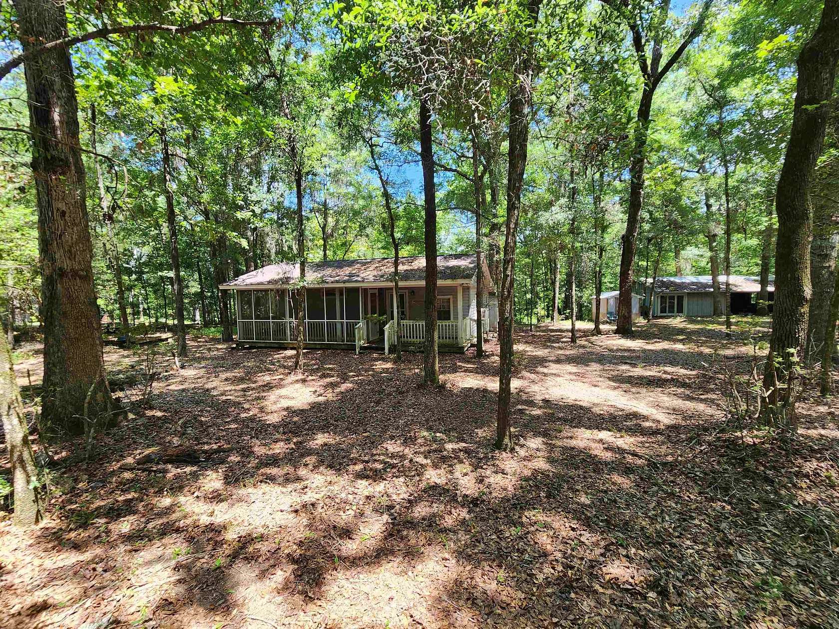 2.45 Acres of Land with Home for Sale in Hemingway, South Carolina