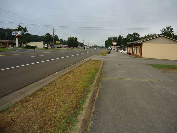 0.88 Acres of Mixed-Use Land for Sale in Madisonville, Tennessee