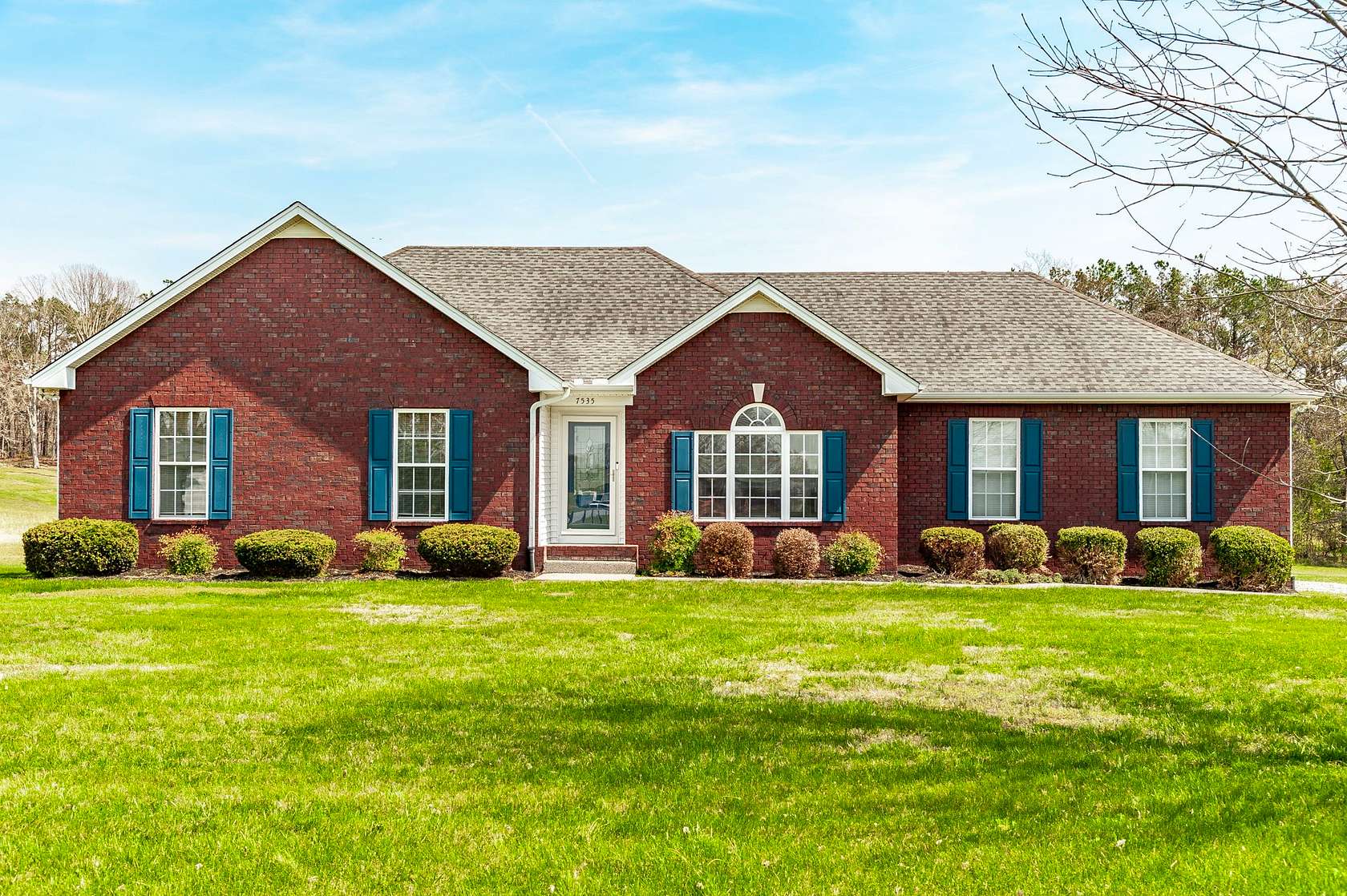 7.46 Acres of Land with Home for Sale in Greenbrier, Tennessee