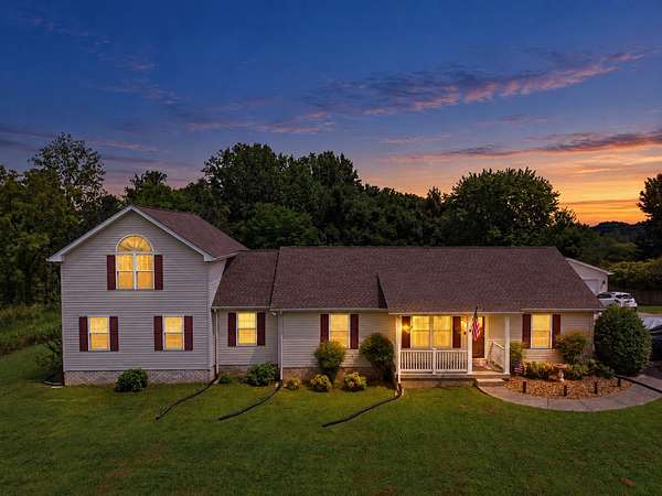 1.89 Acres of Land with Home for Sale in Springfield, Tennessee