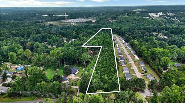8 Acres of Residential Land for Sale in Piedmont, South Carolina