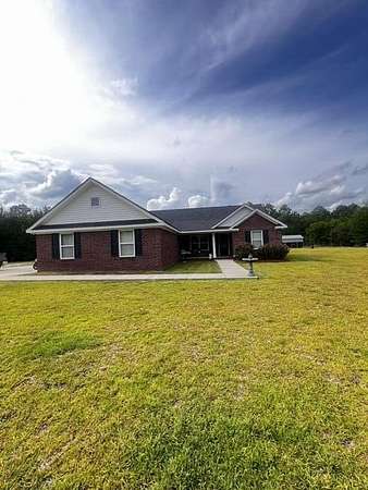 13.7 Acres of Land with Home for Sale in Sumter, South Carolina