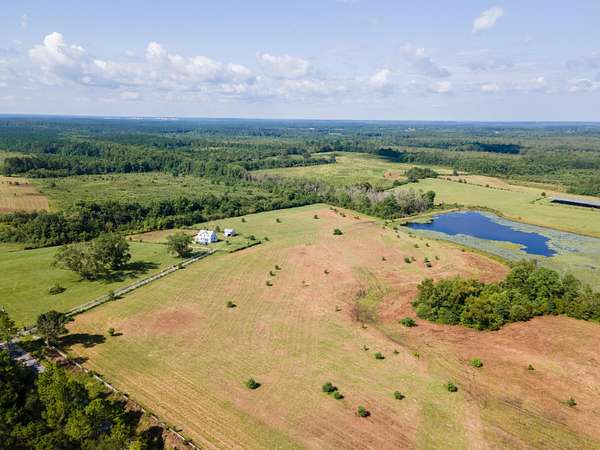 10 Acres of Recreational & Residential Land for Sale in DeFuniak Springs, Florida
