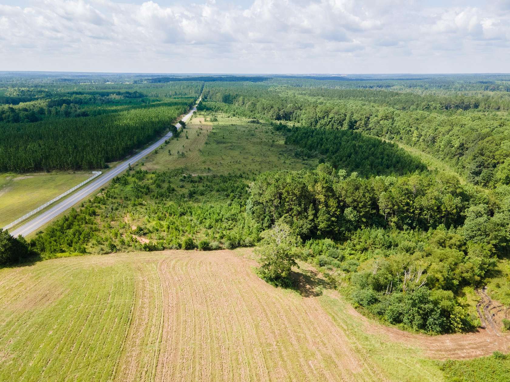10 Acres of Land for Sale in DeFuniak Springs, Florida
