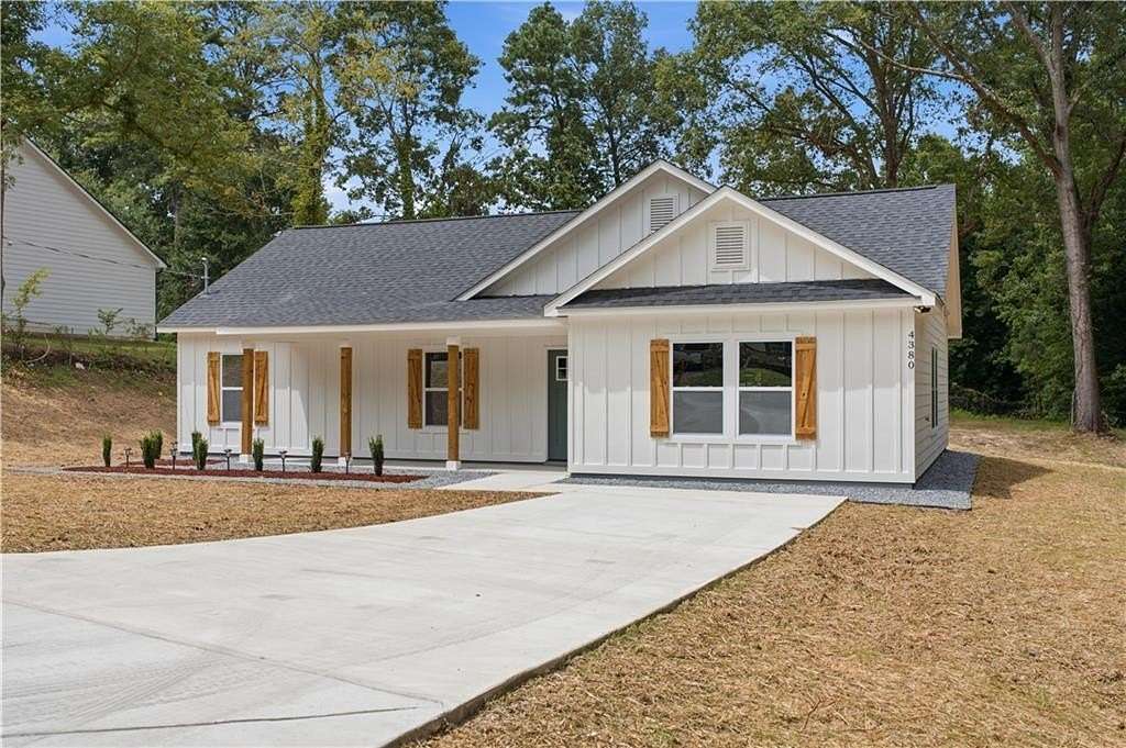 1.5 Acres of Land with Home for Sale in Acworth, Georgia