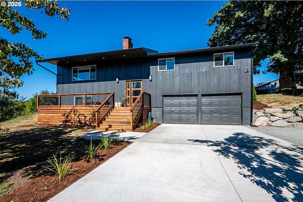 5.73 Acres of Land with Home for Sale in Yacolt, Washington