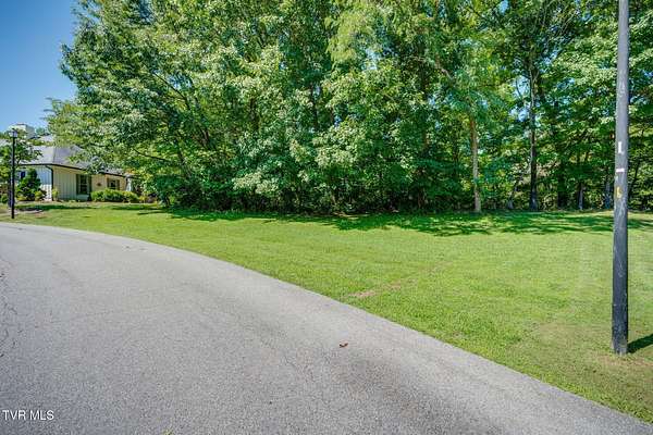 30 Acres of Recreational & Residential Land for Sale in Kingsport, Tennessee
