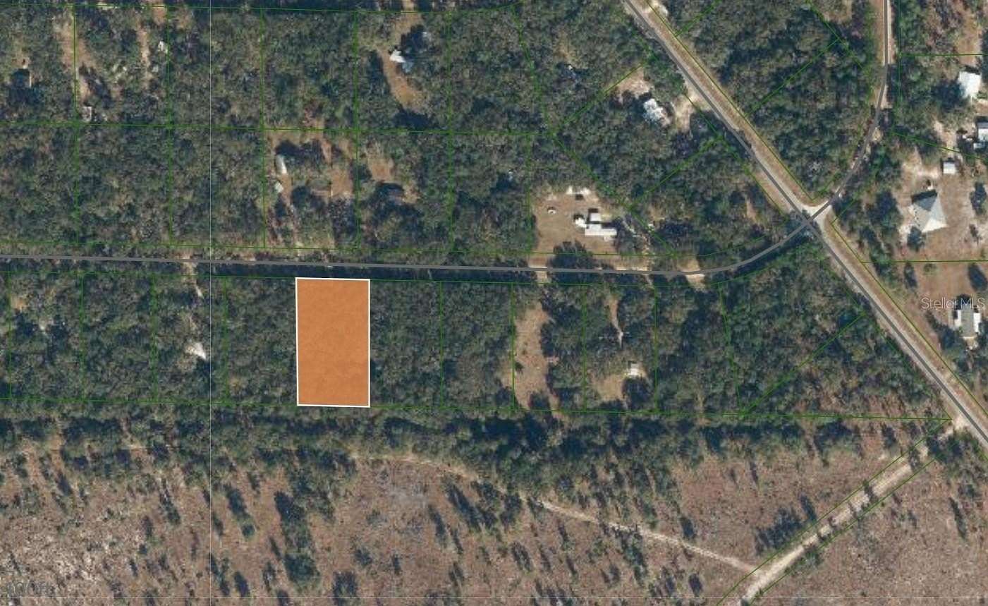 1 Acre of Land for Sale in Hawthorne, Florida
