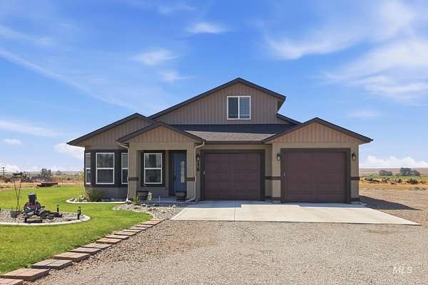 2 Acres of Land with Home for Sale in Shoshone, Idaho