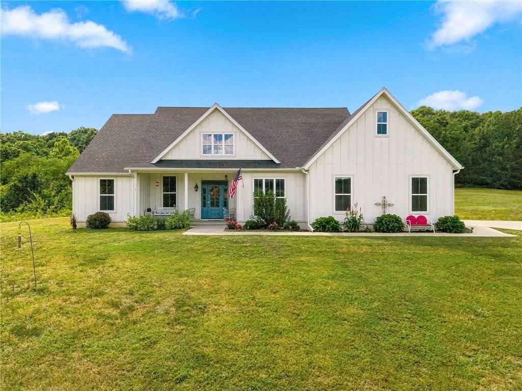 2 Acres of Land with Home for Sale in Prairie Grove, Arkansas