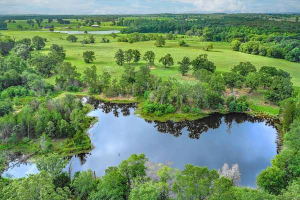 80 Acres of Land for Sale in Grand Saline, Texas